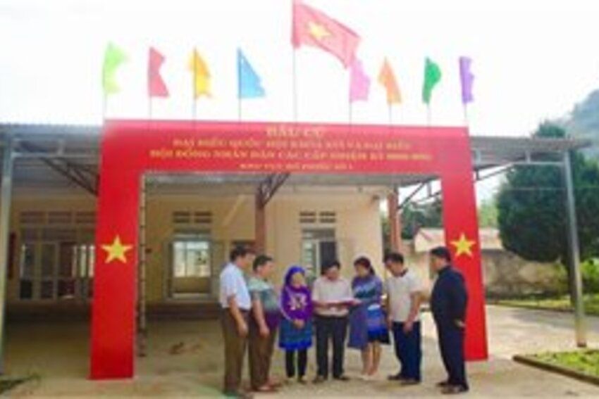 Lào Cai: Cử tri vùng cao vui cùng ngày hội non sông