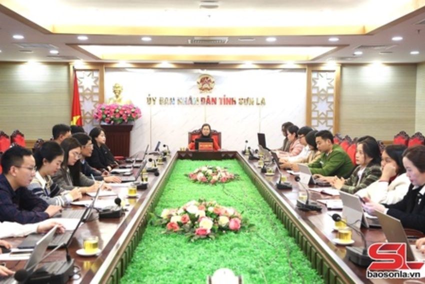 Hội nghị trực tuyến hướng dẫn thực hiện rà soát, chuẩn hóa toàn bộ thủ tục hành chính ở 3 cấp chính quyền