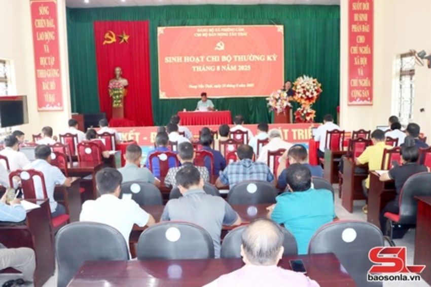 Chi bộ 10 năm hoàn thành xuất sắc nhiệm vụ