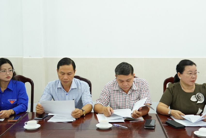 Họp chuẩn bị các nội dung tổng kết Cuộc thi trực tuyến tìm hiểu pháp luật về bầu cử