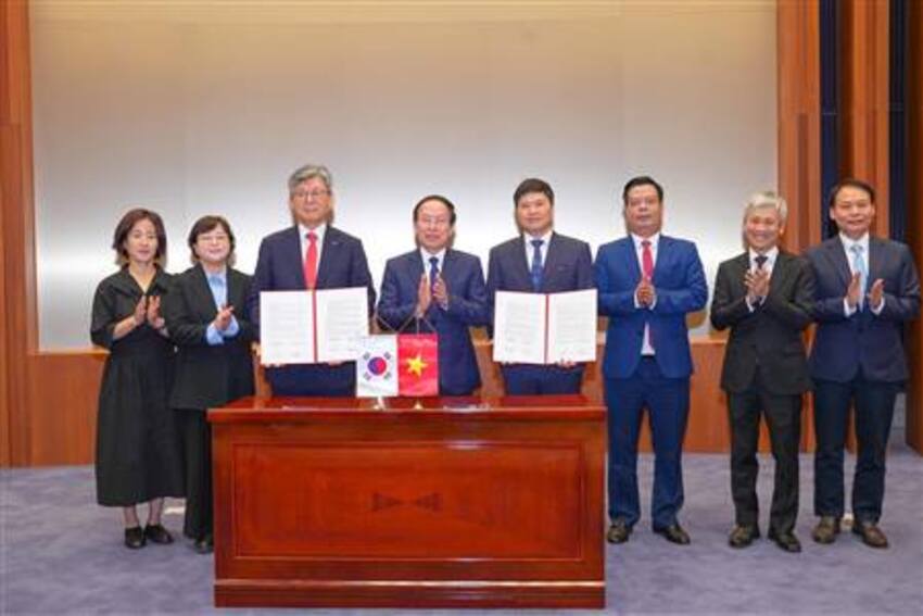 Hải Phòng  ký kết hợp tác về khoa học, công nghệ và đổi mới sáng tạo với Viện Khoa học và Công nghệ Hàn Quốc (KIST)