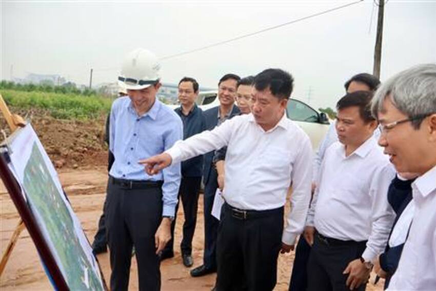 Phó Chủ tịch UBND thành phố Trần Văn Quân kiểm tra vận hành chính quyền địa phương 02 cấp và đôn đốc giải ngân vốn đầu tư công tại Gia Lộc