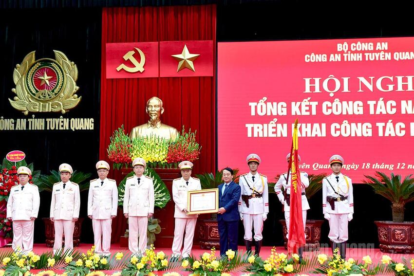 Công an tỉnh Tuyên Quang quyết tâm thực hiện thắng lợi mục tiêu 3 tốt