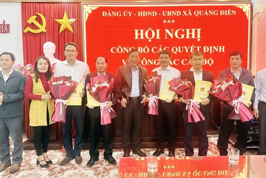 Quảng Điền: Công bố các quyết định về công tác cán bộ