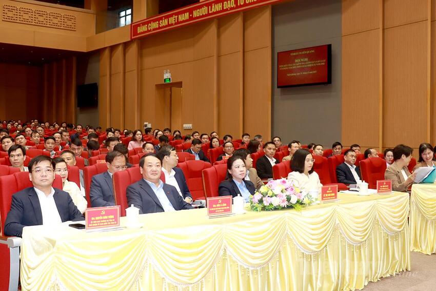 Kiểm tra, giám sát phải đi trước một bước, giữ vững kỷ luật, kỷ cương của Đảng