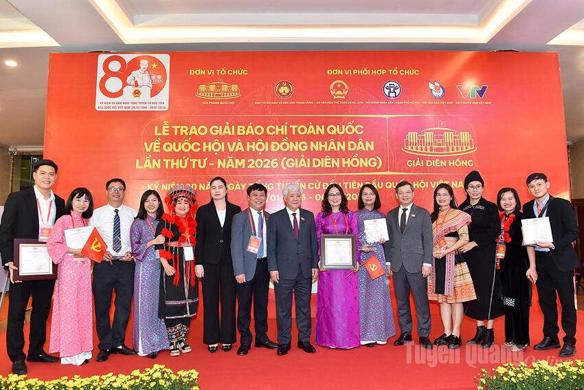 Báo và phát thanh, truyền hình Tuyên Quang đoạt 2 giải B Giải Diên Hồng