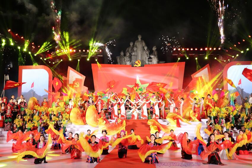 Tuyên Quang "kiến tạo niềm tin, bứt phá phát triển, bảo vệ vững chắc nền tảng tư tưởng của Đảng  (Kỳ tiếp theo)