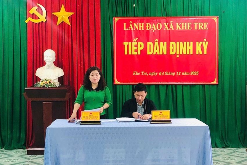 Khe Tre: Bí thư Đảng ủy tiếp dân, đối thoại trực tiếp với dân tại thôn Ria Hố