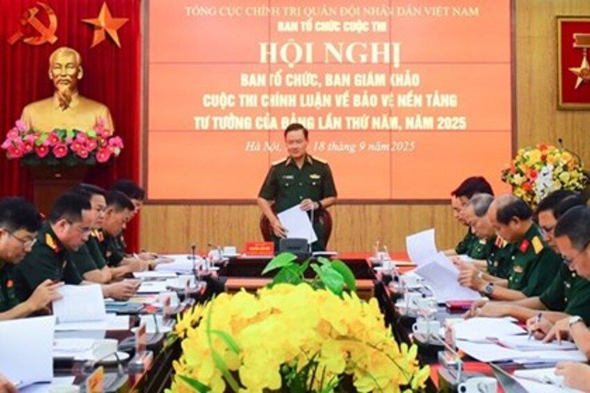 Hơn 142.000 bài tham dự Cuộc thi chính luận về bảo vệ nền tảng tư tưởng của Đảng năm 2025 cấp toàn quân