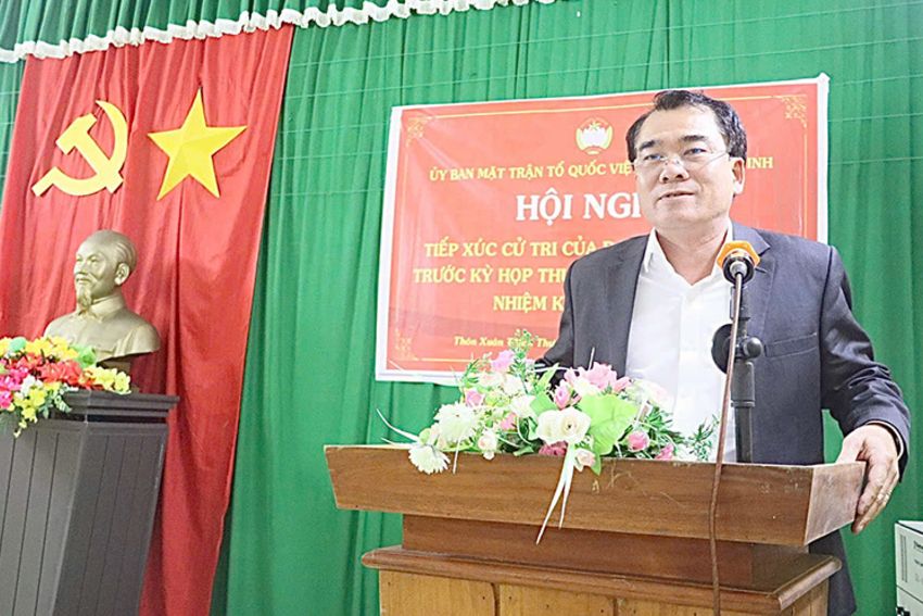Xã Phú Vinh: Thường trực Đảng ủy tiếp xúc cử tri tại các thôn trên địa bàn