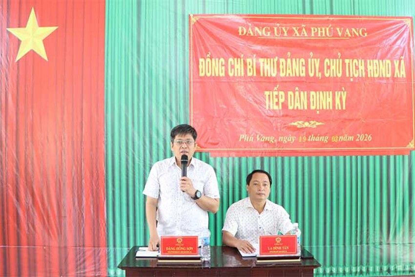 Xã Phú Vang: Bí thư Đảng ủy tiếp công dân tại thôn Phường 3
