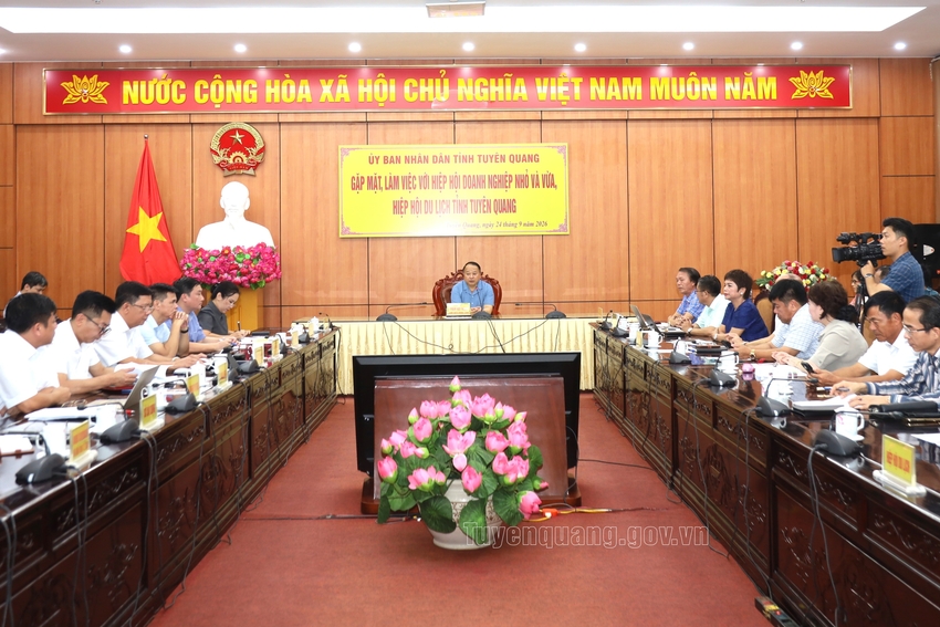 Chủ tịch UBND tỉnh Phan Huy Ngọc gặp mặt, làm việc với Hiệp hội doanh nghiệp nhỏ và vừa