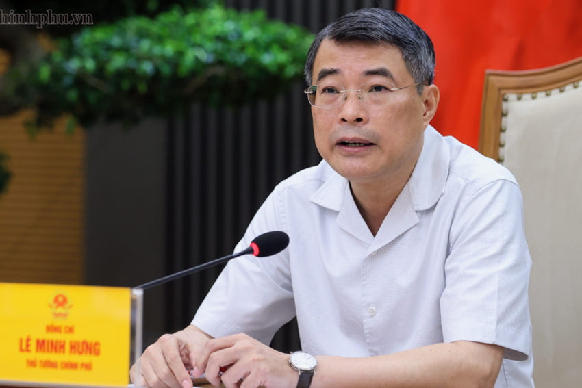 Thủ tướng: Cắt giảm tối đa các khâu trung gian, giảm chi phí, bảo đảm đủ xăng dầu trong mọi tình huống