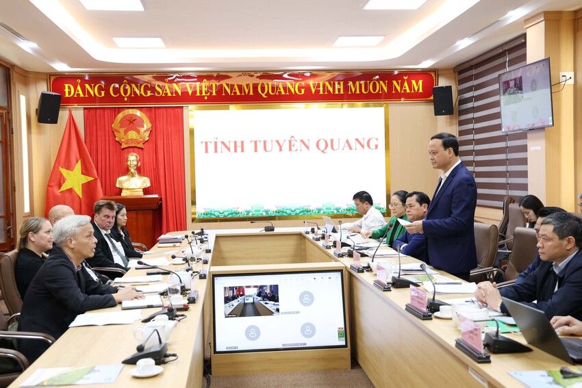 Phó Chủ tịch Thường trực UBND tỉnh Nguyễn Mạnh Tuấn làm việc với Đoàn Đại sứ quán Phần Lan tại Việt Nam