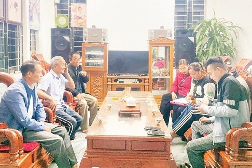 “Bình dân học vụ số” ở miền quê