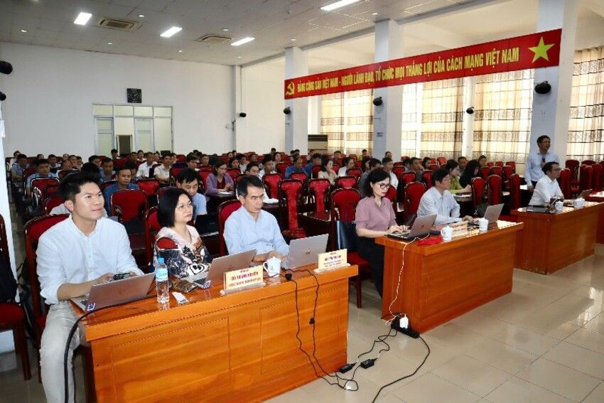 Hội nghị tập huấn Chuyên đề “Chuyển đổi số lấy người dân làm trung tâm tại tỉnh Lai Châu: Từ tư duy đến hành động”