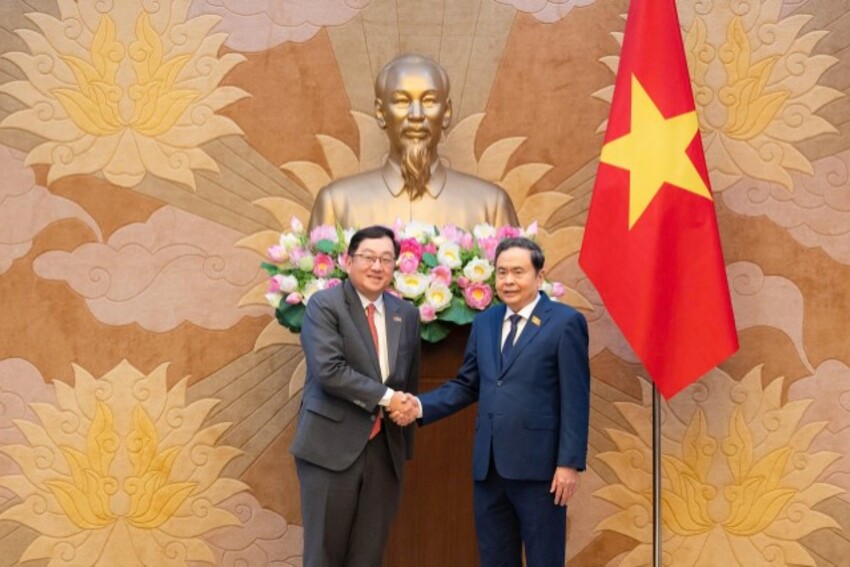 Chủ tịch Quốc hội Trần Thanh Mẫn tiếp Đại sứ Malaysia chào từ biệt