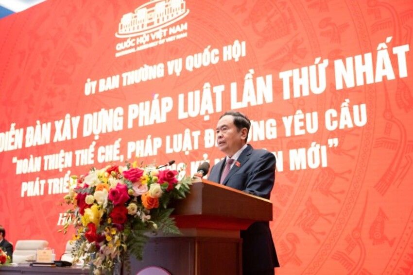 Khai mạc Diễn đàn xây dựng pháp luật lần thứ Nhất của Uỷ ban Thường vụ Quốc hội với chủ đề “Hoàn thiện thể chế, pháp luật đáp ứng yêu cầu phát triển đất nước trong kỷ nguyên mới”.