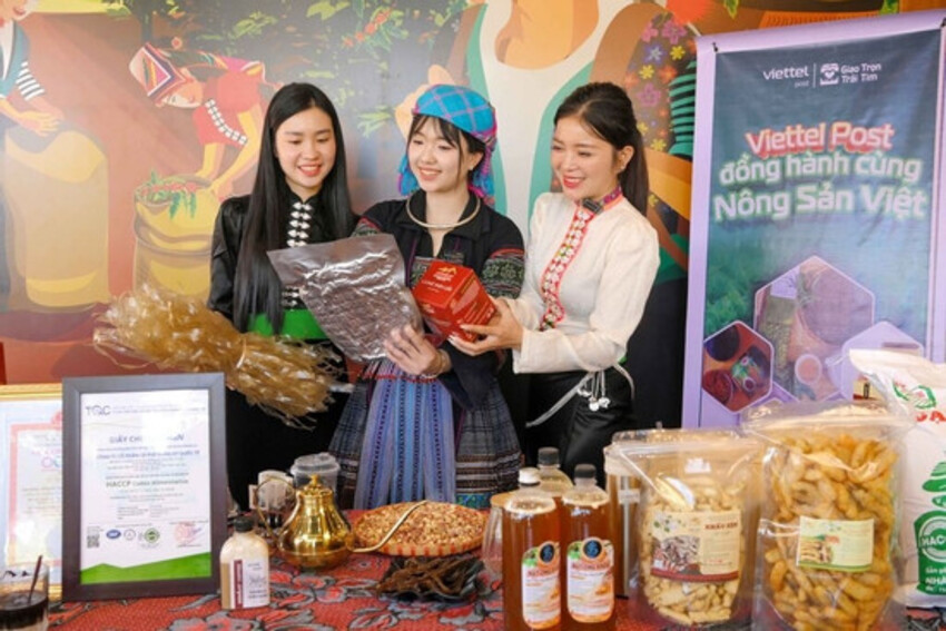 Chuyển đổi số và quyền kể chuyện của đồng bào dân tộc thiểu số