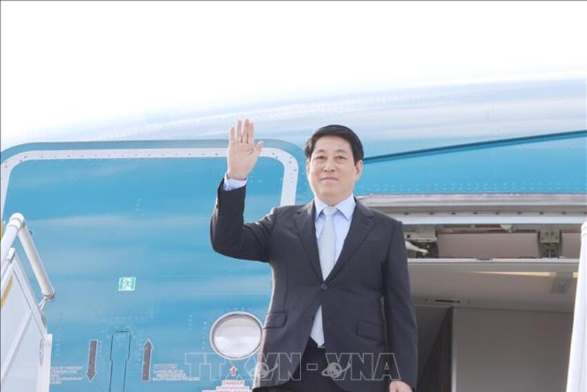 Chủ tịch nước Lương Cường đến Hàn Quốc, bắt đầu tham dự Tuần lễ Cấp cao APEC 2025