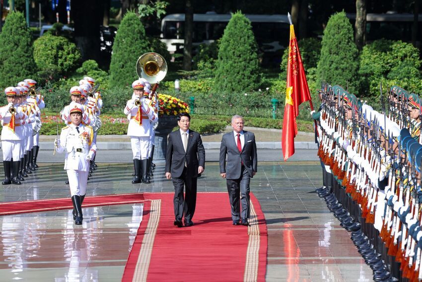 Chủ tịch nước Lương Cường chủ trì lễ đón chính thức Quốc vương Jordan