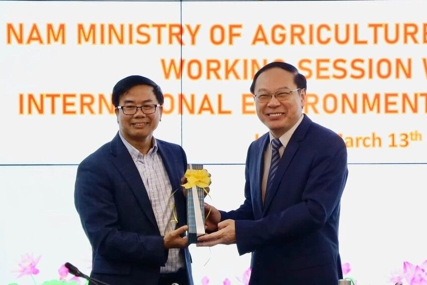 Mở rộng mạng lưới tri thức quốc tế để giải quyết bài toán môi trường