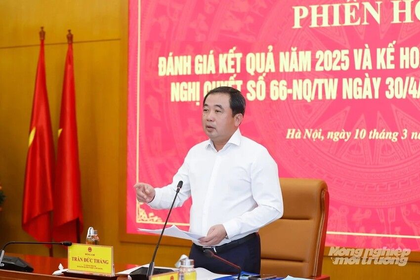 Hoàn thiện thể chế pháp luật để kiến tạo phát triển