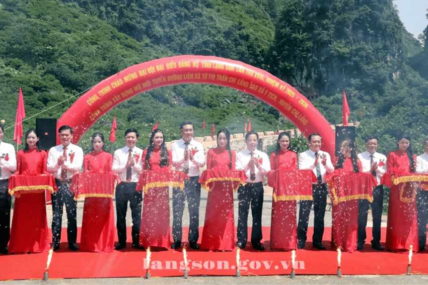 Lạng Sơn: Khánh thành và gắn biển công trình chào mừng Đại hội Đảng bộ tỉnh lần thứ XVIII, nhiệm kỳ 2025 - 2030