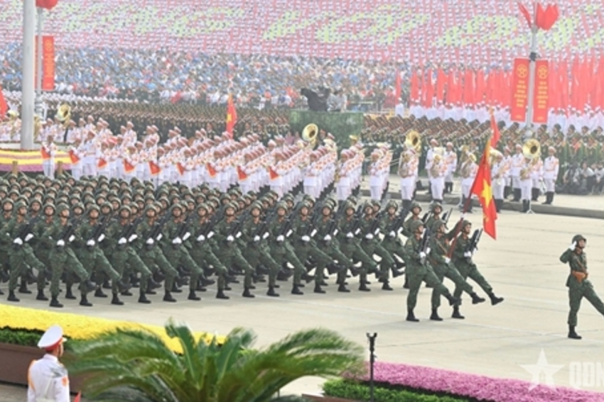 Đổi mới lý luận, phát triển Việt Nam kỷ nguyên mới - Bài 2: Thời cơ và thách thức với con đường phát triển    ​
