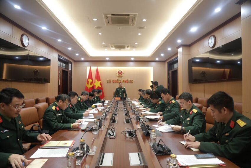 Thượng tướng Phạm Hoài Nam chủ trì hội nghị về triển khai nhiệm vụ sản xuất phương tiện không người lái