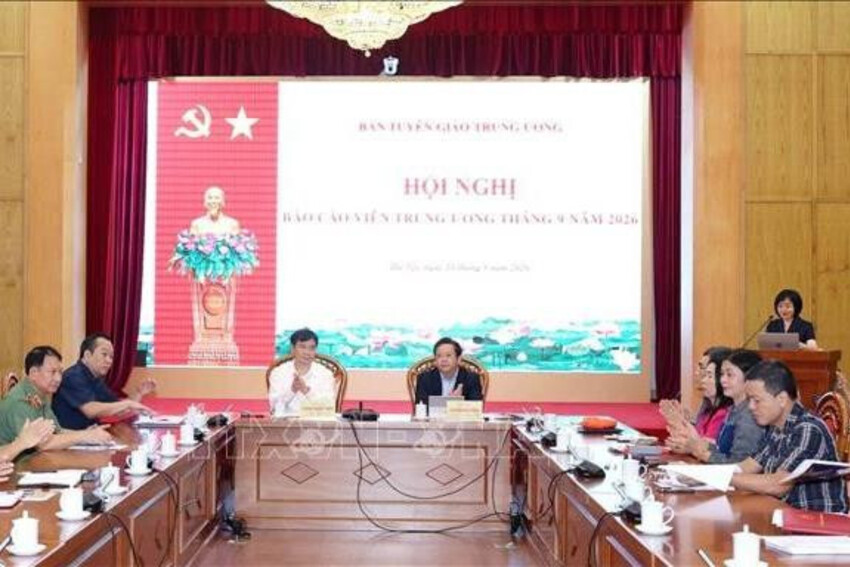 74.000 đại biểu dự Hội nghị Báo cáo viên Trung ương tháng 9