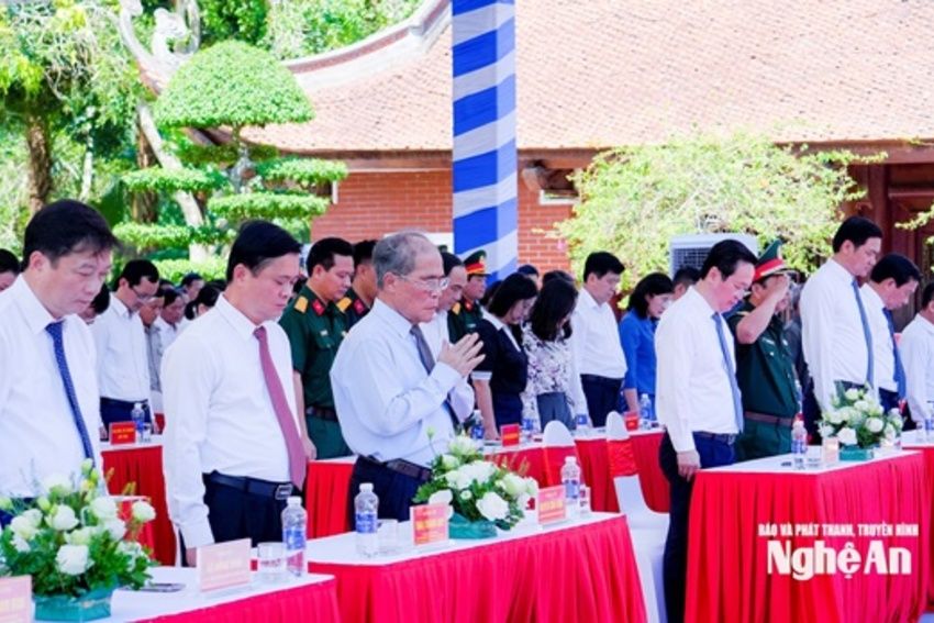 Trang trọng Lễ giỗ Chủ tịch Hồ Chí Minh lần thứ 56