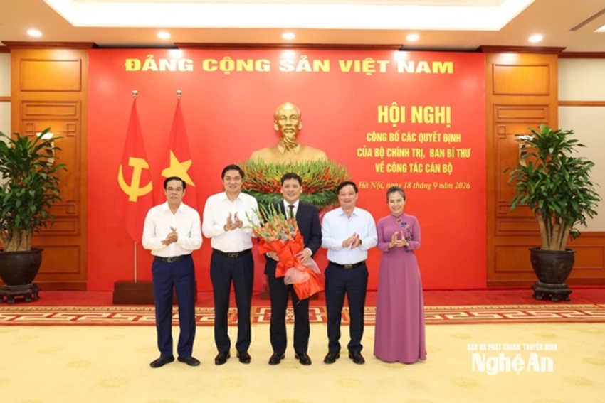 Phó Trưởng ban Tổ chức Trung ương giữ chức Phó Bí thư Tỉnh ủy Nghệ An