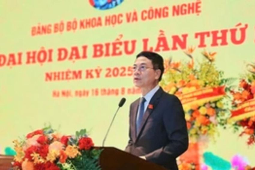Bộ trưởng Nguyễn Mạnh Hùng phát biểu nhận nhiệm vụ tại Đại hội Đảng bộ Bộ KH&CN lần thứ nhất, nhiệm kỳ 2025-2030