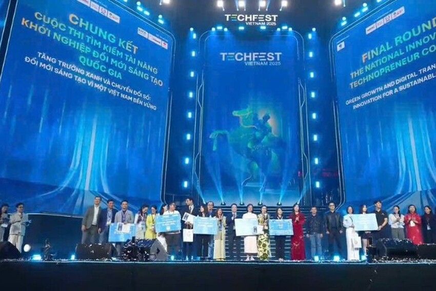 Vinh danh Quán quân Tài năng khởi nghiệp đổi mới sáng tạo Quốc gia