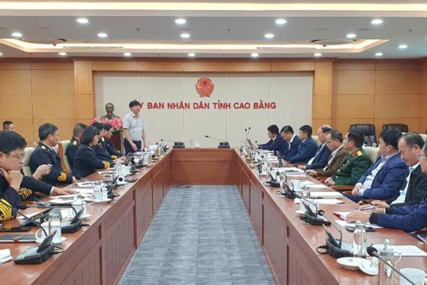 Phó Chủ tịch UBND tỉnh Hoàng Văn Thạch làm việc với Binh đoàn 20 - Bộ Quốc phòng