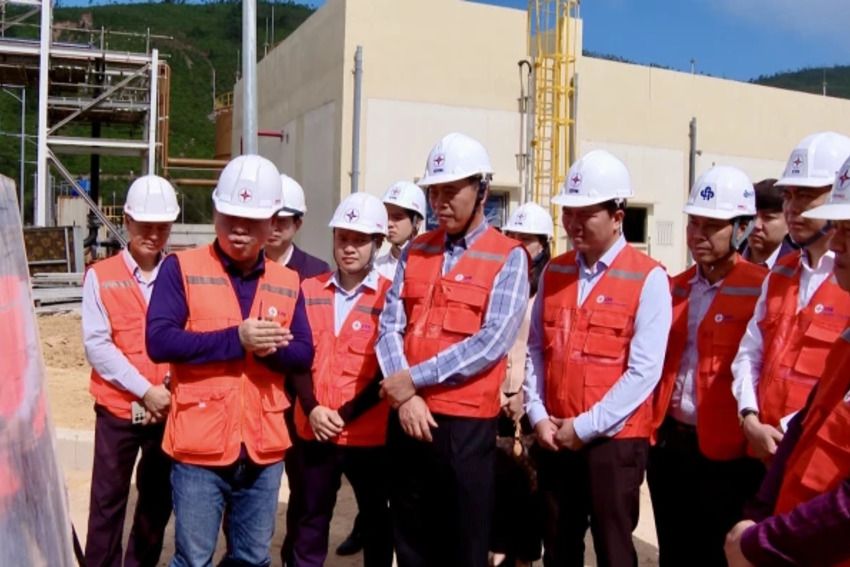 Đoàn công tác HĐND tỉnh khảo sát, làm việc tại xã Phú Trạch và Khu Kinh tế Hòn La