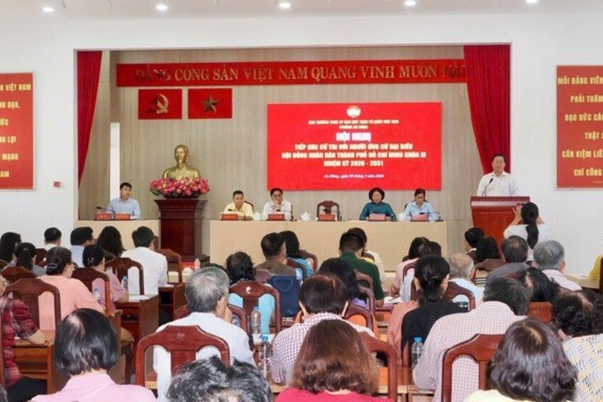 Cử tri kiến nghị tăng đầu tư bệnh viện, trường học