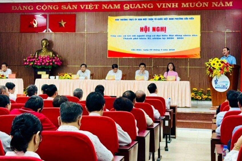 Cử tri phường Cầu Kiệu đề xuất mời chuyên gia, bác sĩ uy tín sinh hoạt chuyên đề tại y tế cơ sở