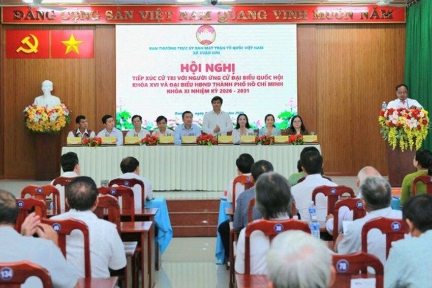 Cử tri quan tâm đến cải cách hành chính và chăm lo cho người cao tuổi