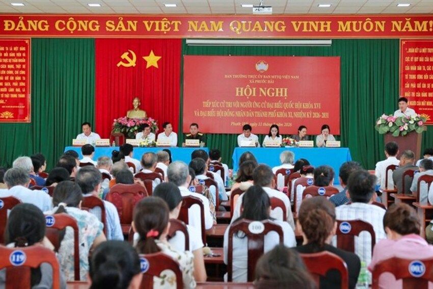 Cử tri xã Phước Hải kiến nghị nâng cao chất lượng môi trường, đô thị