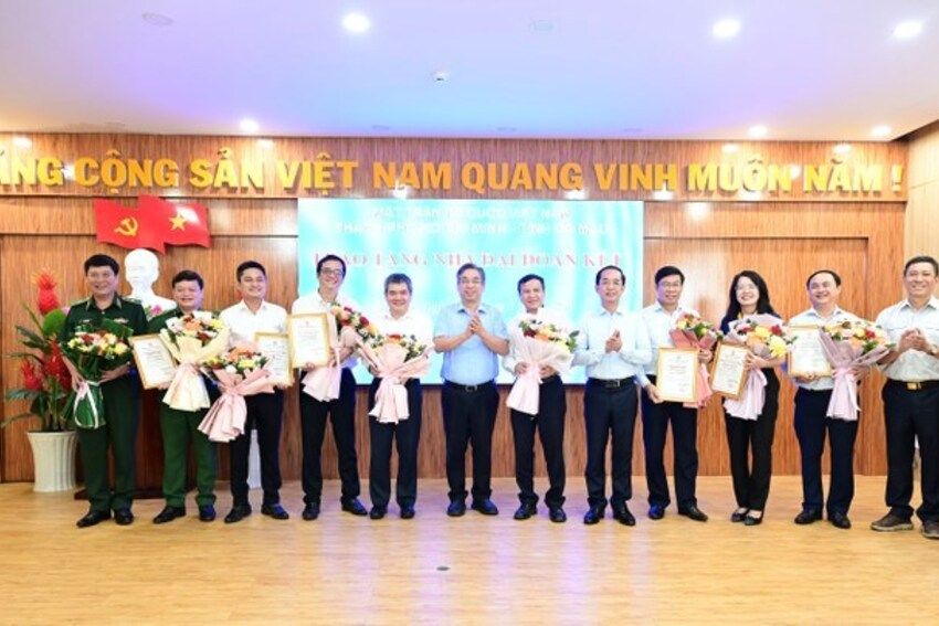 TPHCM trao kinh phí xây nhà đại đoàn kết tại tỉnh Cà Mau