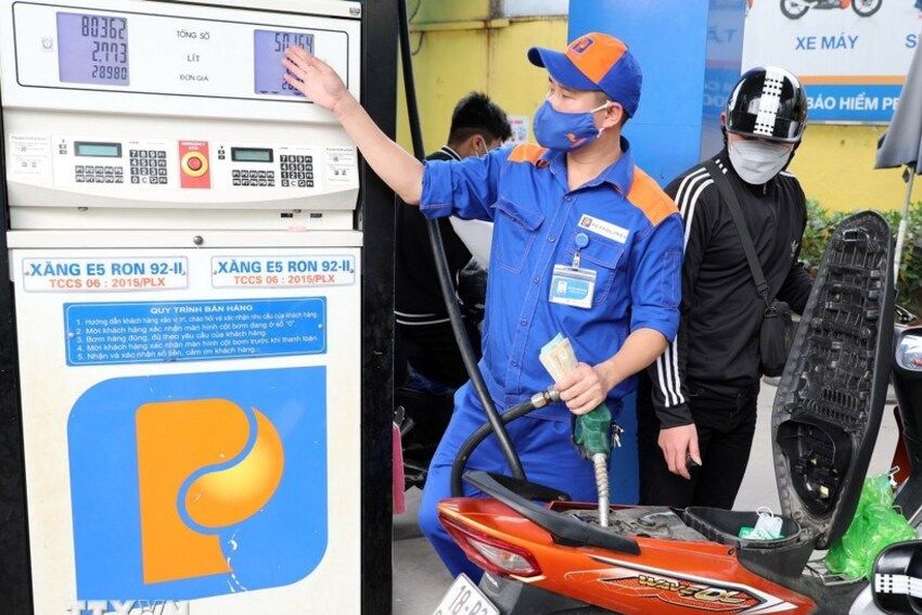 Thủ tướng Phạm Minh Chính: Đề xuất ứng ngân sách nhà nước cho Quỹ bình ổn giá xăng dầu