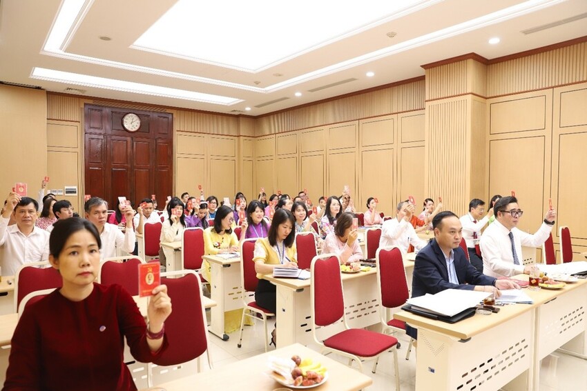 Chi bộ Cục Quản lý, giám sát bảo hiểm củng cố tổ chức, nâng cao chất lượng đảng viên