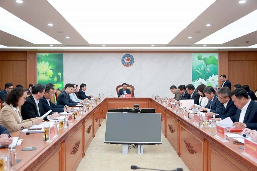 Triển khai kiểm điểm, đánh giá, xếp loại chất lượng đối với tập thể, cá nhân trong Đảng bộ Bộ Tài chính