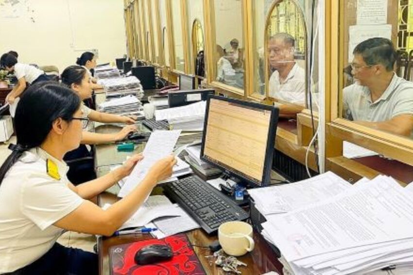 Đảng ủy Thuế tỉnh Tuyên Quang phát huy vai trò lãnh đạo, đưa công tác thu ngân sách đạt kết quả tích cực