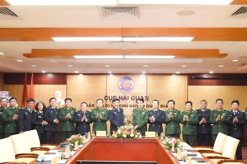 Đảng ủy Cục Hải quan và Đảng ủy Bộ Tư lệnh Bộ đội Biên phòng phối hợp chỉ đạo tăng cường đảm bảo an ninh trật tự khu vực biên giới, cửa khẩu