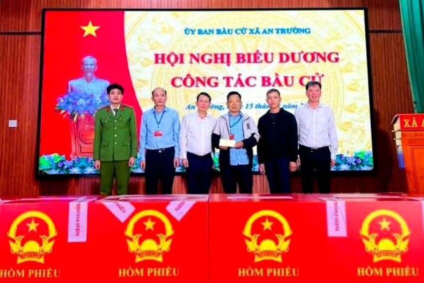 Âm thầm góp sức làm nên thành công ngày hội non sông