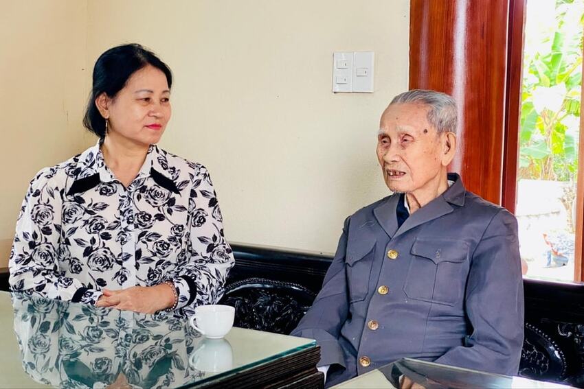 Ký ức hạnh phúc về ngày bầu cử đầu tiên