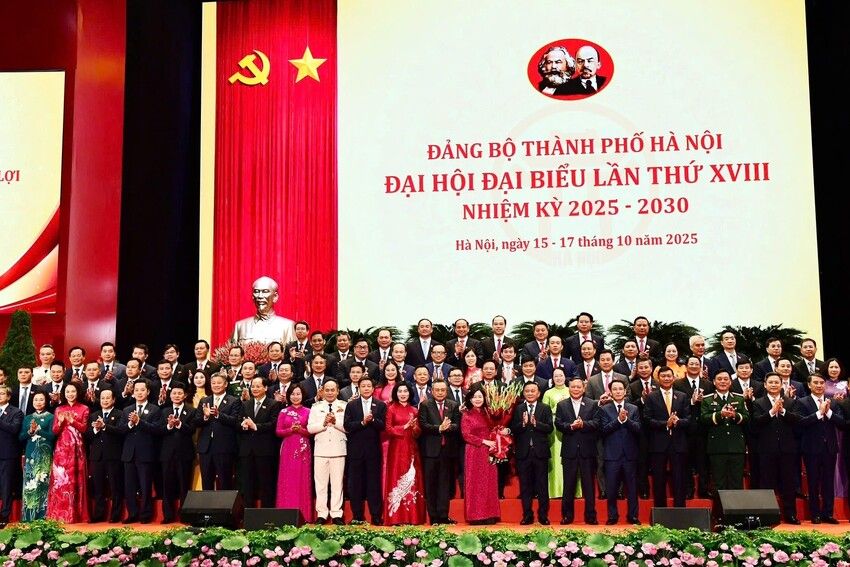 Phát huy truyền thống ngàn năm văn hiến và anh hùng, phát triển Thủ đô văn minh, hiện đại, hạnh phúc